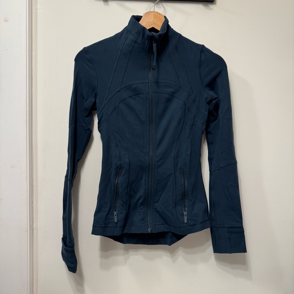 Lululemon Blue Define Jacket with High Collar and Slim Fit